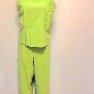 Two pieces top and pants